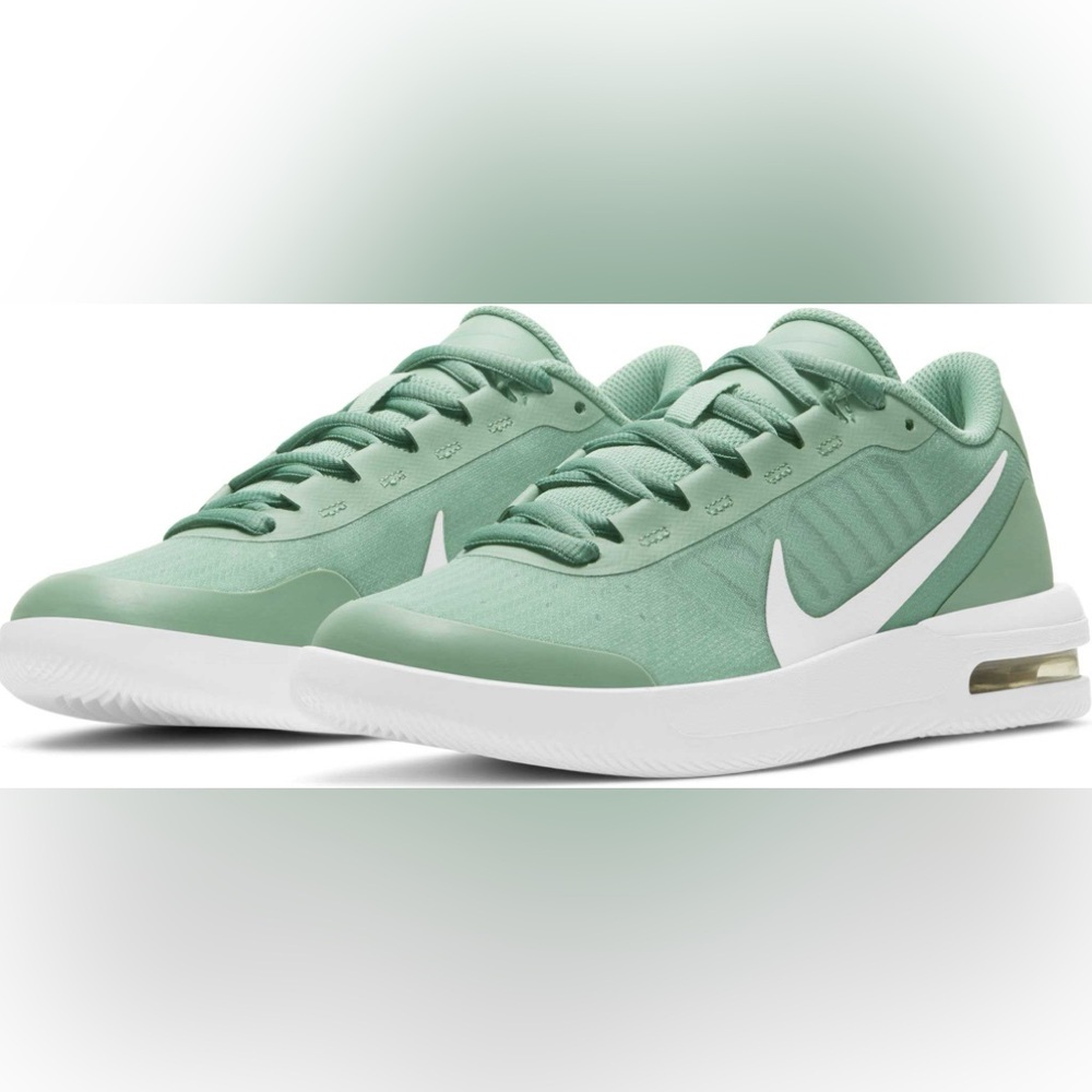 Nike Air Vapor Max Wing Sneakers - Size 10